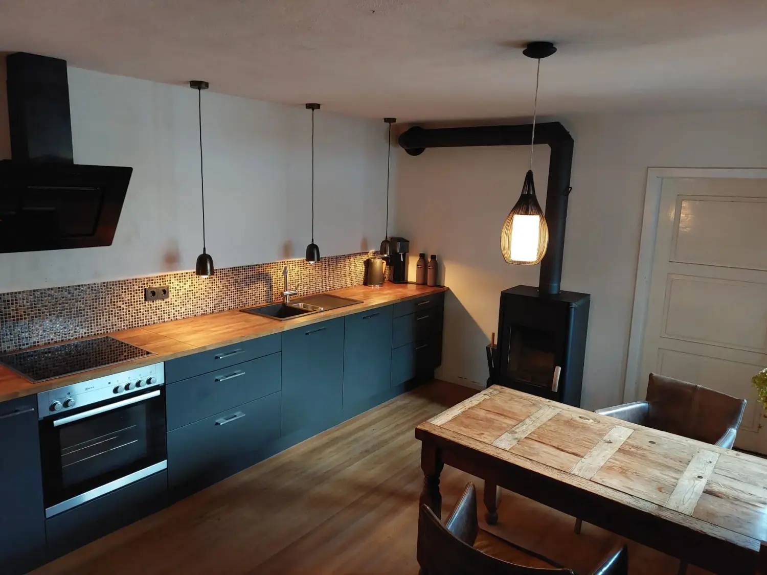 DME Immobilien, Küche